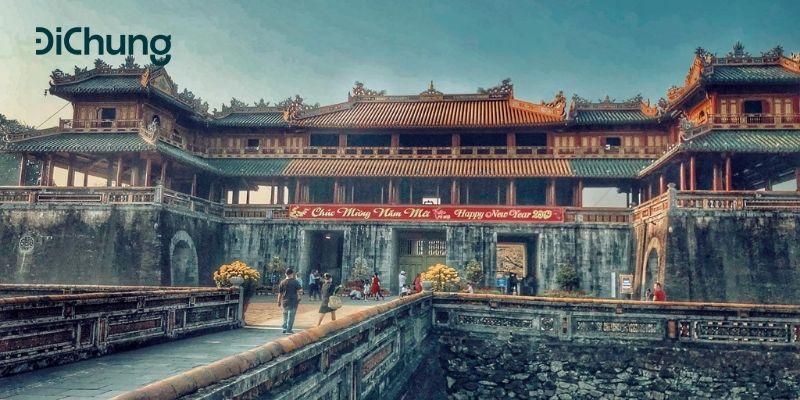 Xe đưa đón hành khách tại sân bay Phú Bài Huế, thuận tiện và nhanh chóng